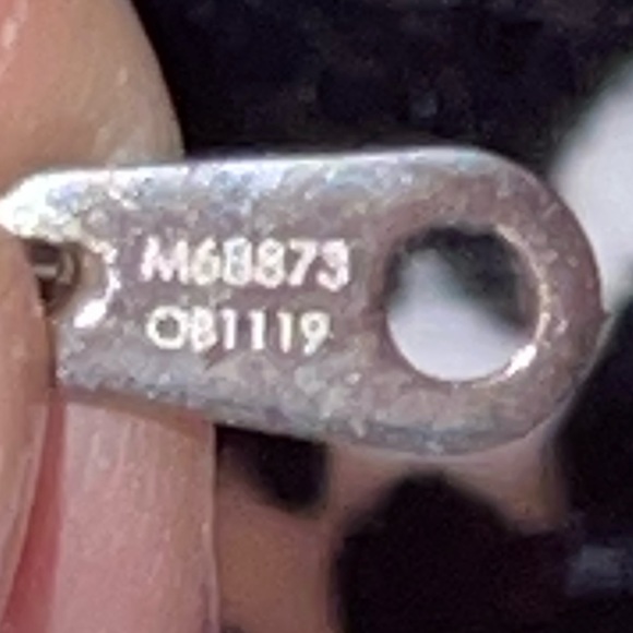 Louis Vuitton necklace Preloved excellent condition adjustable size to 20,22,24” - Picture 5 of 8